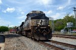 NS yard job E19 crosses Washington St. and starts the climb up the hill from the James River valley